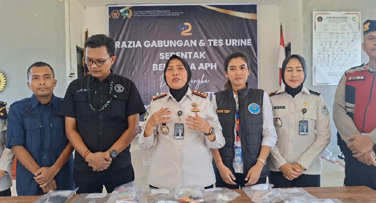 Operasi Gabungan di Lapas Perempuan Jambi: Botol Kaca hingga Tali Jemuran Disita