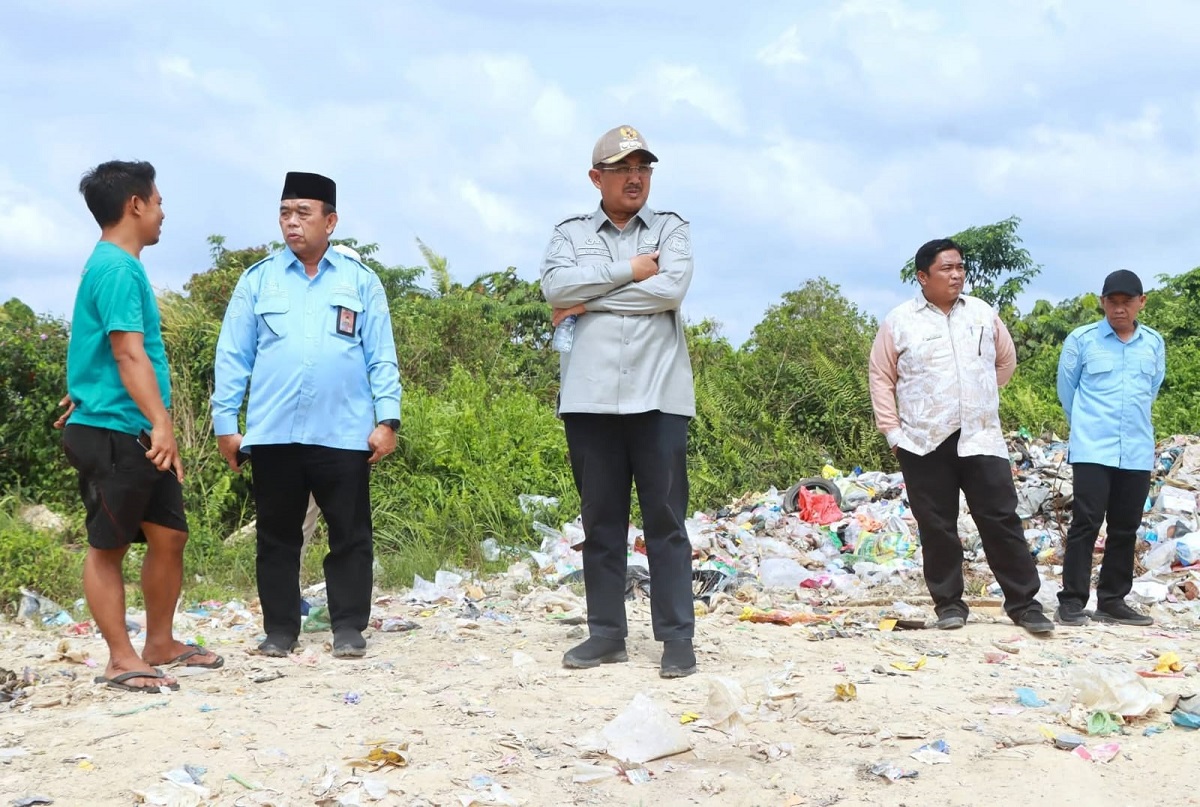 Bupati Anwar Sadat Tinjau TPA, Pengelolaan Sampah Tanjab Barat Makin Optimal