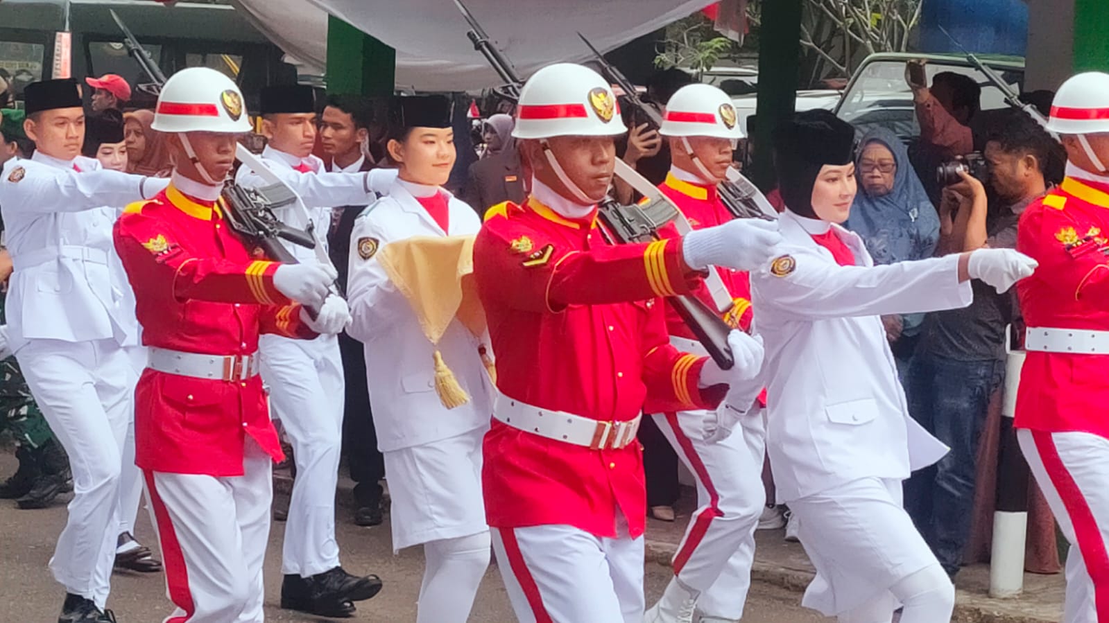 Ini Nama Petugas Pengibar dan Pembawa Baki Bendera 17 Agustus 2023