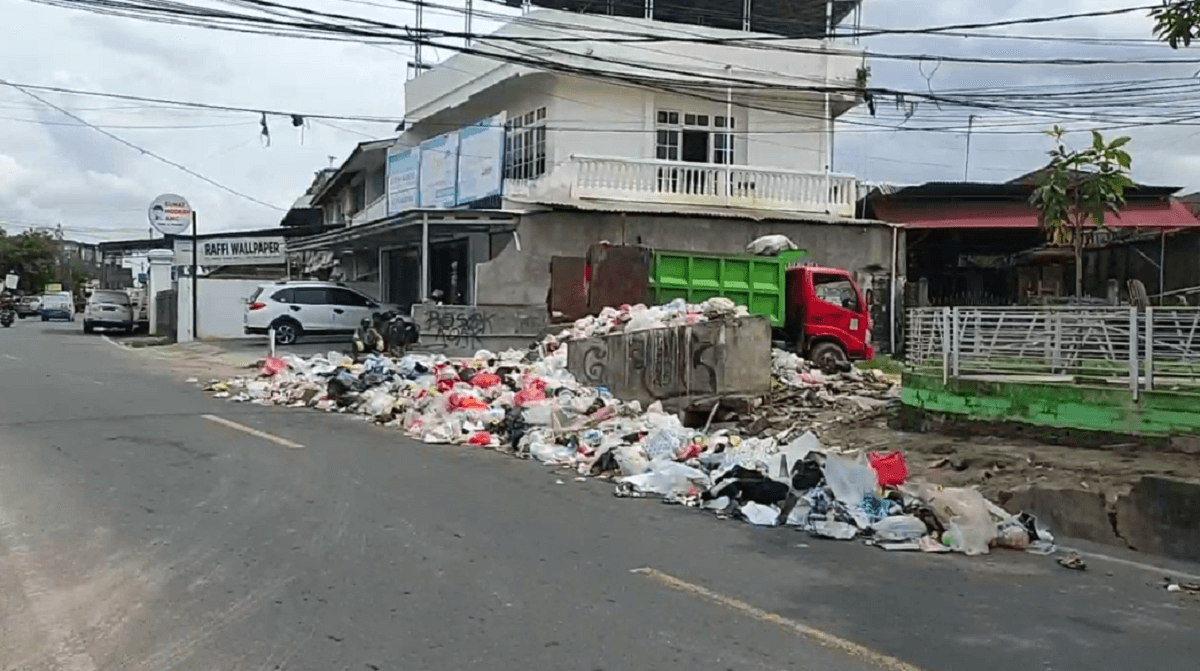 Masalah Sampah Dikeluhkan Warga, Sekda Akan Evaluasi Camat 