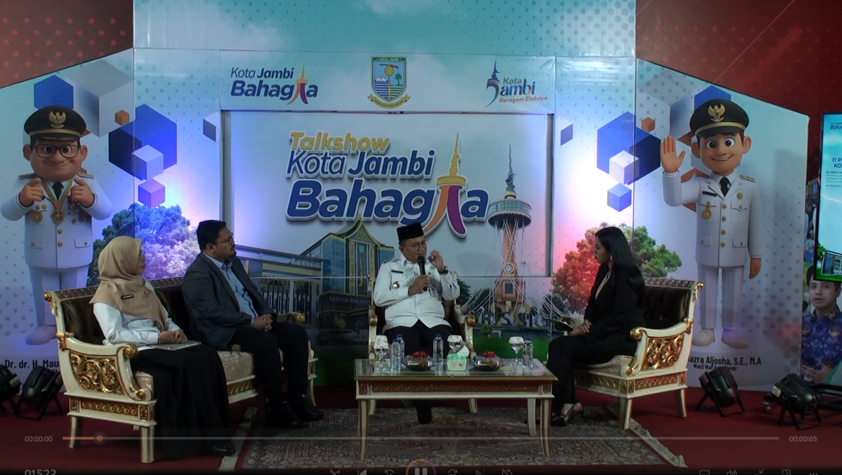 1 PROGRAM UNGGULAN WALIKOTA JAMBI KOTA BAHAGIA BUKAN MIMPI, MAULANA BUKTIKAN