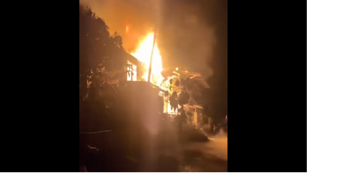 Kebakaran Hebat di Kerinci, 1 Rumah Warga Terbakar dan 2 Orang Luka Bakar