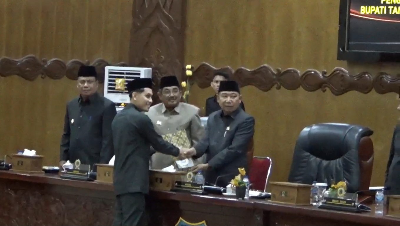 APBD Tanjab Barat 2026 Disahkan, Turun Rp517 Miliar dari Tahun Sebelumnya