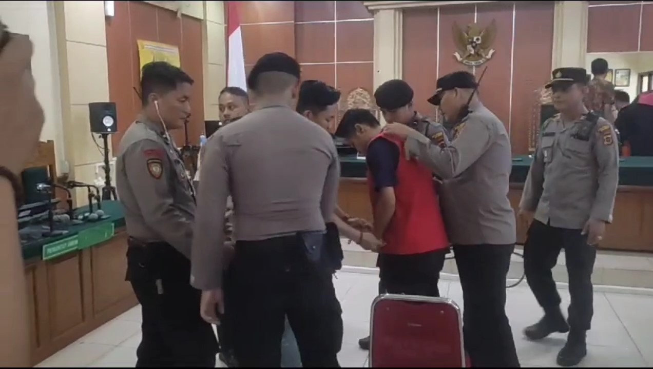 Badri Divonis 11 Tahun Penjara, Hanya Karena Saling  Tatap Hingga Berujung Pembunuhan