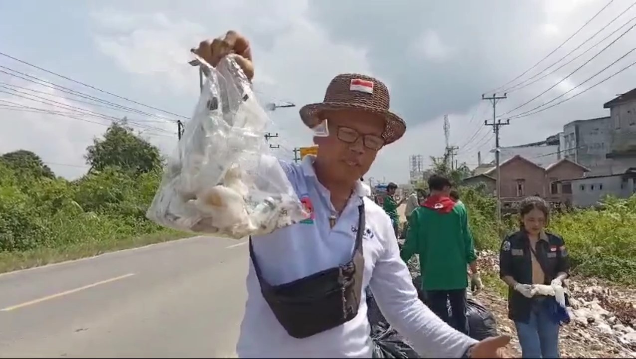 Warga Teluk Kenali Resah Temukan Limbah Medis Dibuang di Pinggir Jalan