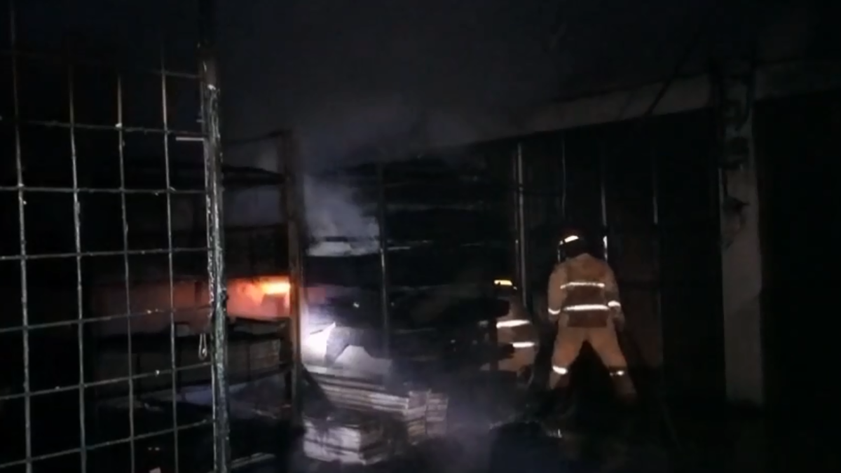 Satu Unit Ruko di Rimbo Bujang Terbakar Diduga Akibat Korsleting Listrik