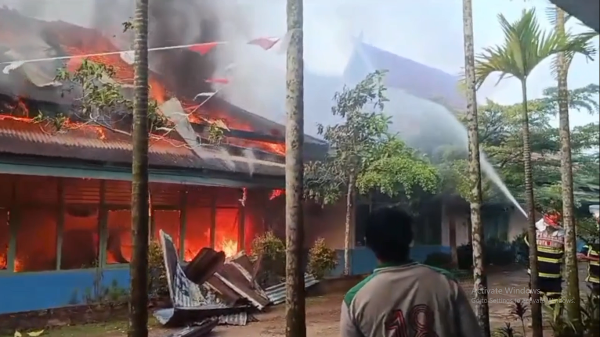 Gedung SMPN 20 Jambi Terbakar, Proses Belajar Dihentikan Sementara