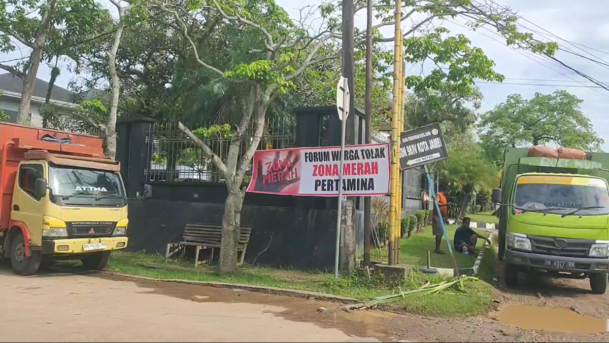 Warga Kota Jambi Tolak Zona Merah: Spanduk Penolakan Bermunculan di Sudut Kota