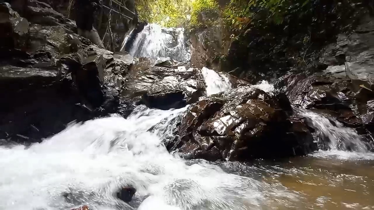 Air Terjun Telun Sungai Merah, Masih Alami Tersembunyi Dibalik Perkampungan