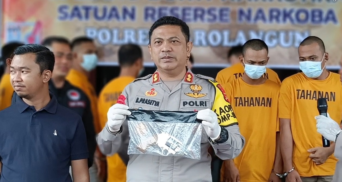 Satresnarkoba Polres Sarolangun Amankan 1 Kg Sabu Dari 3 Pelaku