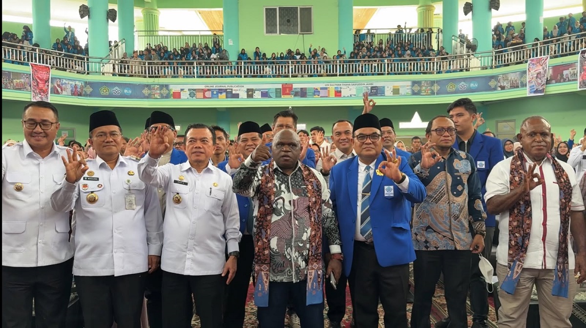 Menteri HAM Natalius Pigai Beri Kuliah Umum di UIN STS Jambi, Perkuat Pemahaman HAM Mahasiswa