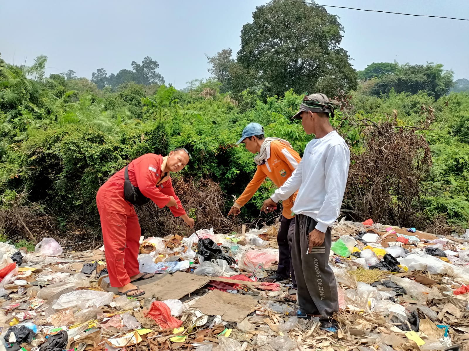 Pemulung Temukan Jasad Bayi Perempuan Terbungkus Plastik Hitam di Tumpukan Sampah