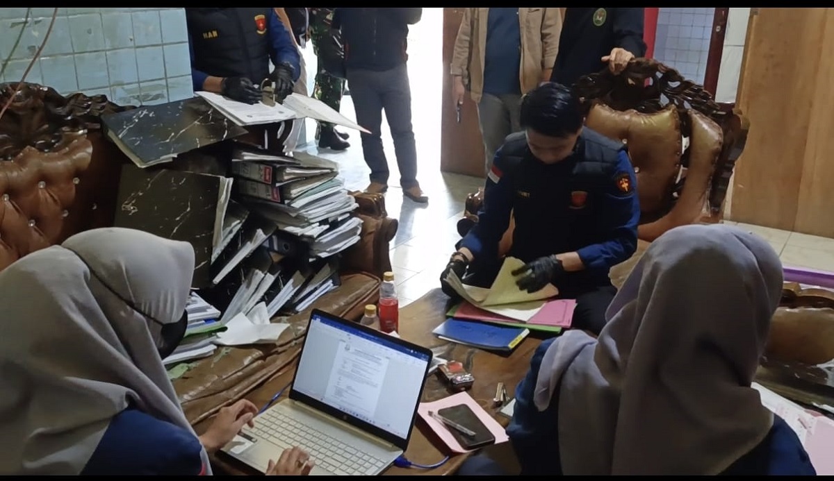 Kantor Dinas Damkar dan Penyelamatan digeledah Kejari Sungai Penuh 