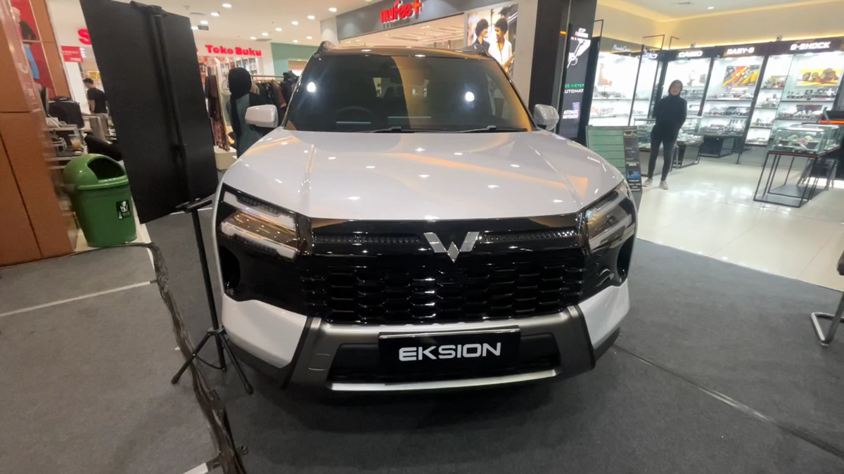 Pekan Raya Otomotif 2026, Wuling Tampilkan Alvez PHEV di Kota Jambi