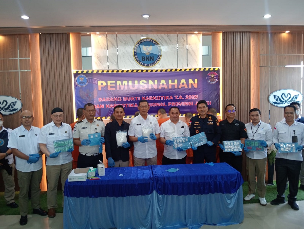 BNNP Jambi Musnahkan 2 Kilogram Sabu dan Ratusan Butir Ekstasi