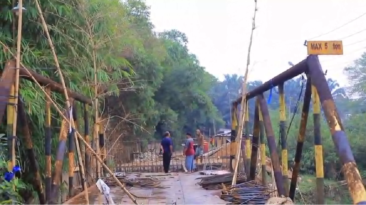 Sempat Viral, Ketua DPRD Sidak Pembangunan Jembatan Kebon Sembilan