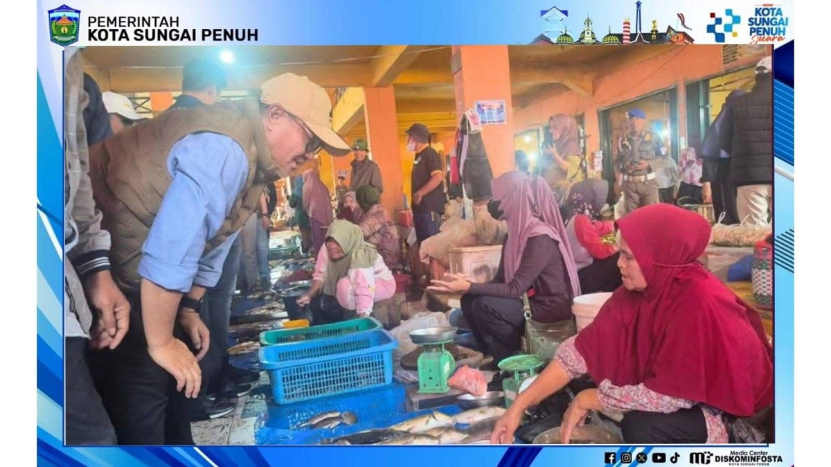 Dialog dengan Pedagang, Wako Alfin Serap Aspirasi di Pasar Tanjung Bajure