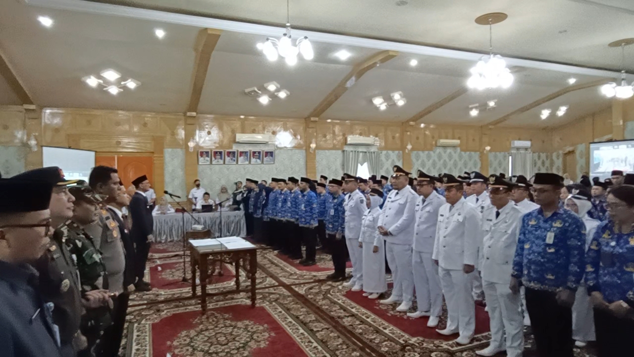 Setelah Satu Tahun, Bupati Sarolangun Rotasi 142 Jabatan