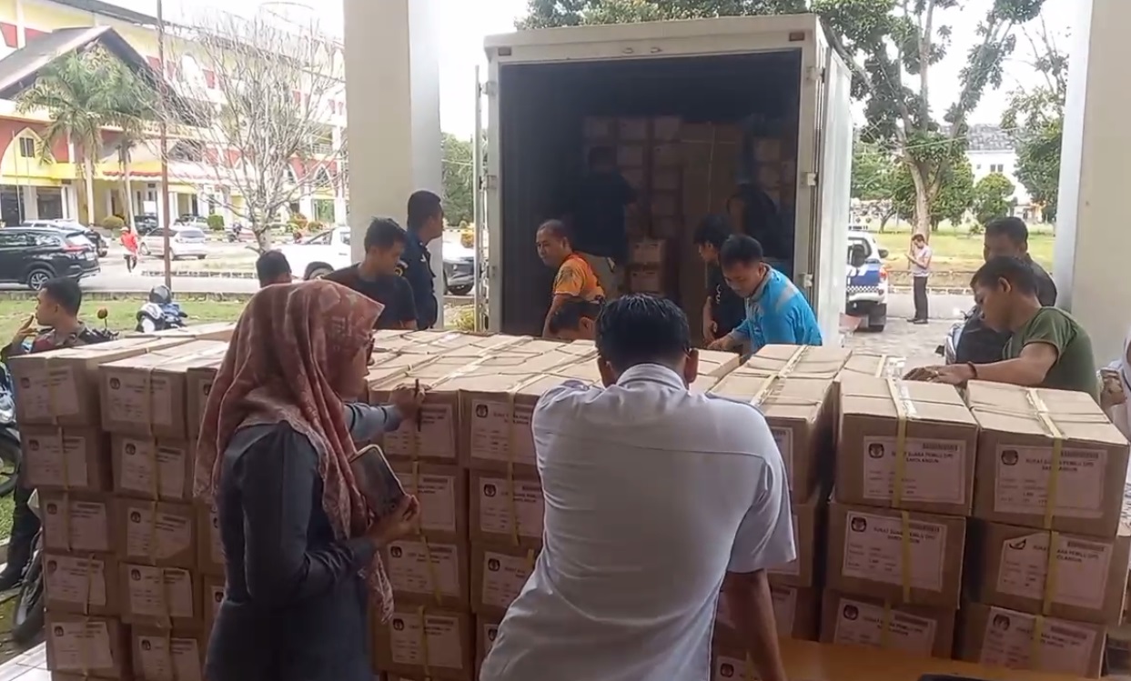 215 Box Surat Suara DPD RI Tiba di Kabupaten Sarolangun