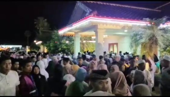 Ribuan Masyarakat Sambut Kepulangan Kloter 22 Jamaah Haji Tebo