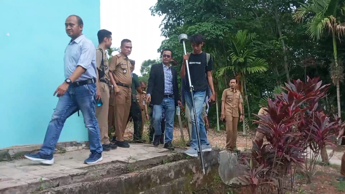 Tim Terpadu Pemkot Jambi Ukur Ulang SDN 212 Bersama BPN