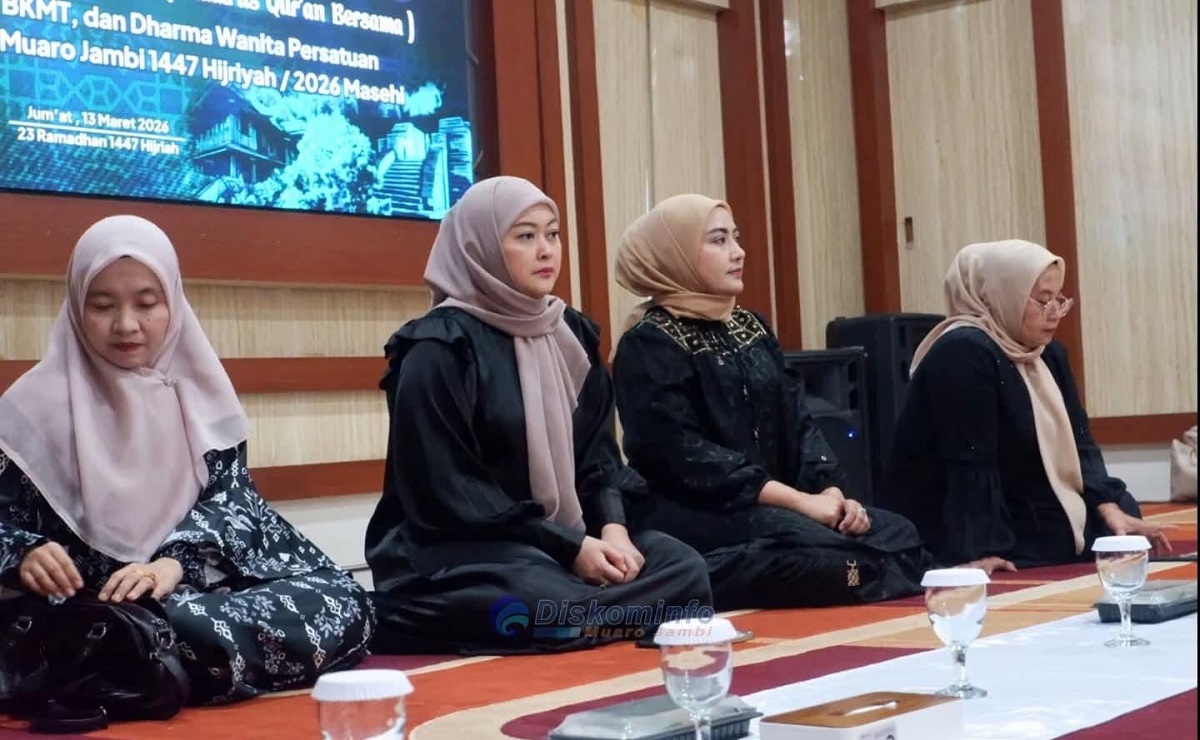 Perkuat Syiar Ramadan, TP-PKK, BKMT dan DWP Muaro Jambi Sukses Gelar Khatam Taqurma
