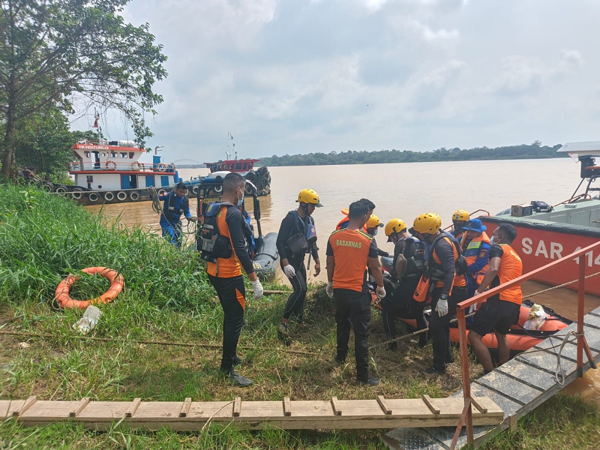 Wanita yang Terjun dari Jembatan Aurduri I Jambi Berhasil Ditemukan dalam keadaan Meninggal Dunia