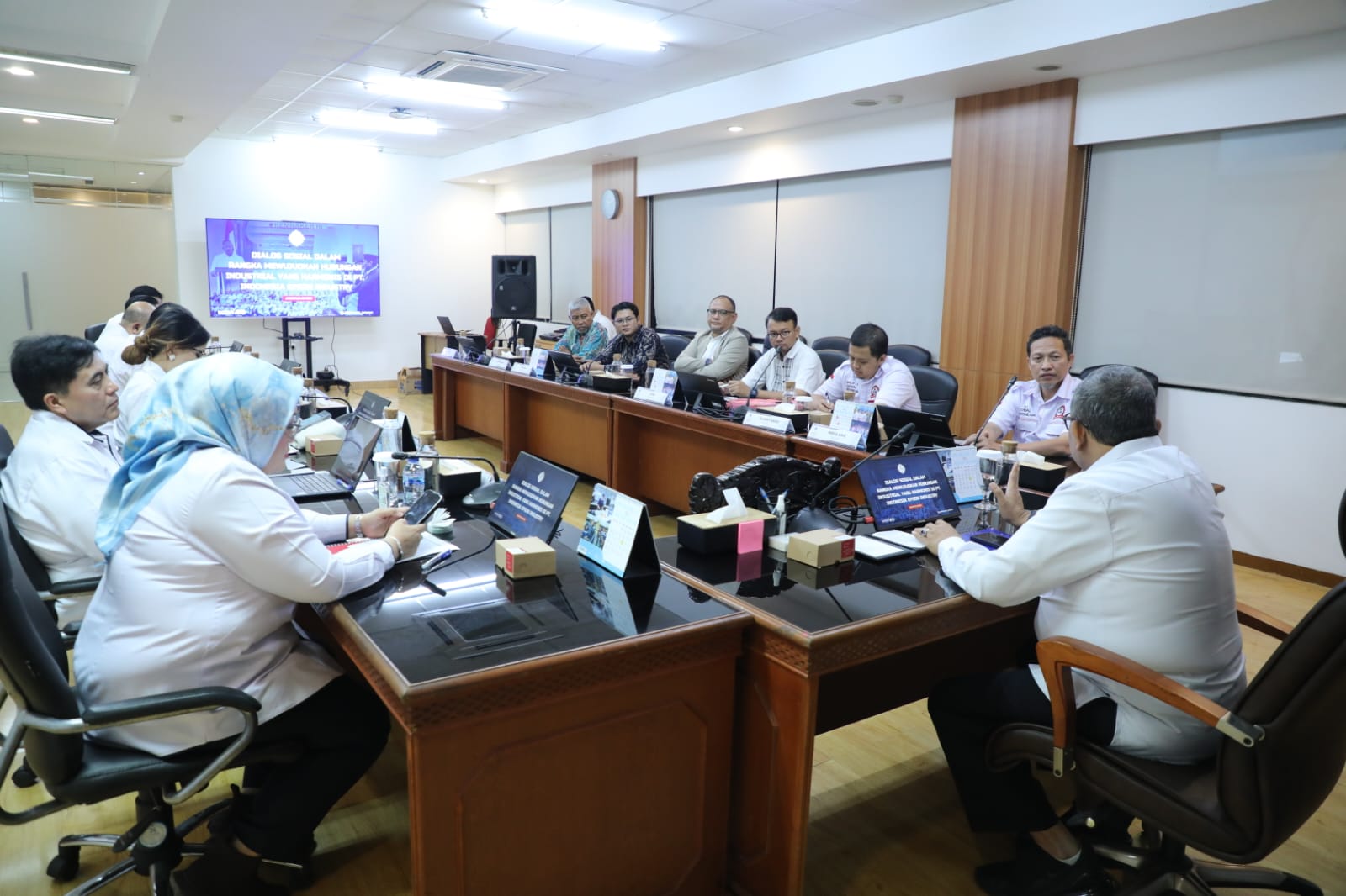 Dialog Sosial Kunci Wujudkan Hubungan Industrial Harmonis di PT Indonesia Epson Industry