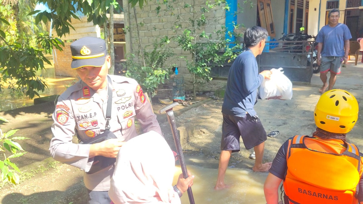 Polres Bungo Fokus Penanganan Banjir, Warga Diminta Tetap Waspada