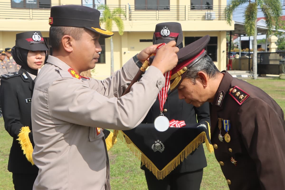 Upacara Wisuda Purnabakti Personel Polres Bungo Berlangsung Khidmat