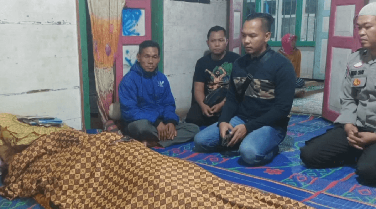 Nahas! Seorang Petani di Desa Bakung Muaro Jambi Tewas Tersambar Petir 