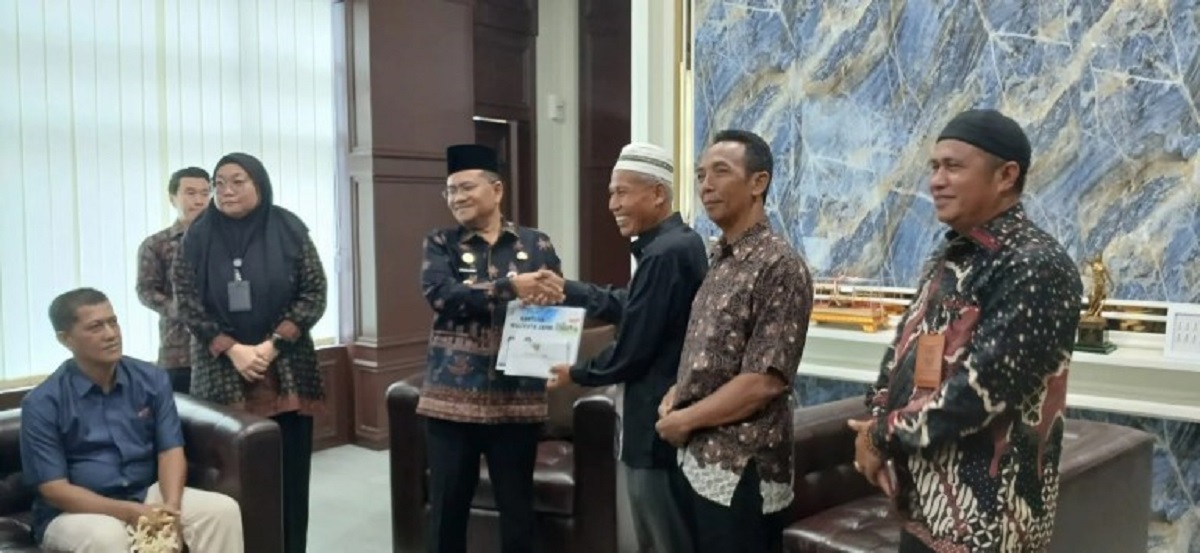 Pemkot Jambi Salurkan Bantuan Terhadap 3 Tempat Ibadah
