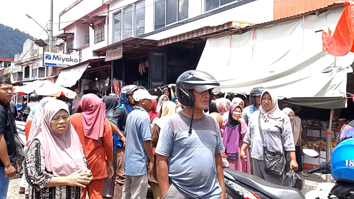 Relokasi Picu Polemik, Pedagang Tanjung Bajure Ngaku Diperlakukan Arogan oleh Juru Parkir