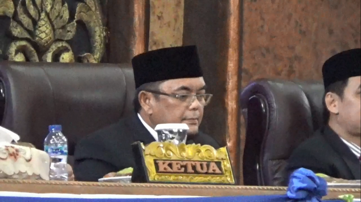 Oknum Dewan Fraksi Golkar Sungai Penuh Viral, Dianggap Langgar Kode Etik dan Dicopot dari Jabatan Ketua Komisi