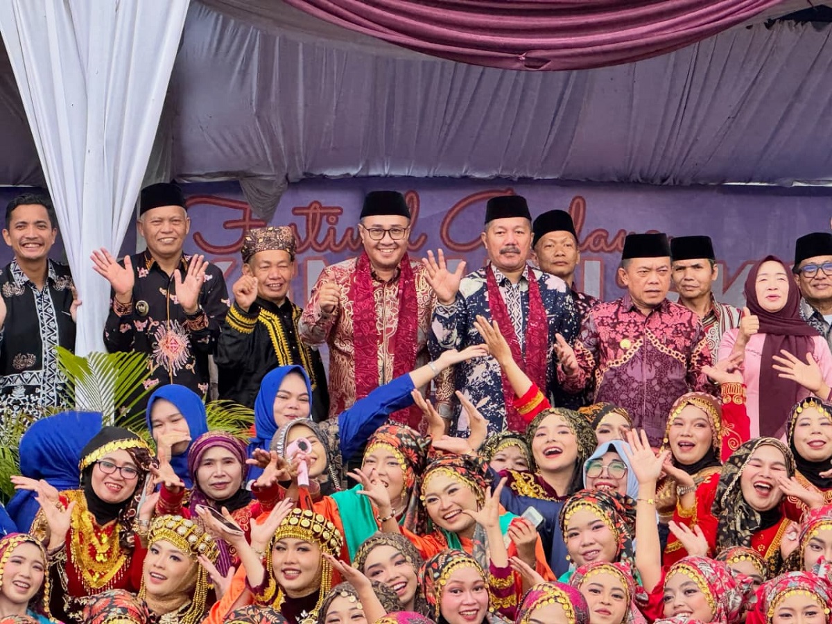 Gubernur Jambi dan Bupati Kerinci Hadiri Kenduri Sko Lima Desa Tanjung Pauh Mudik