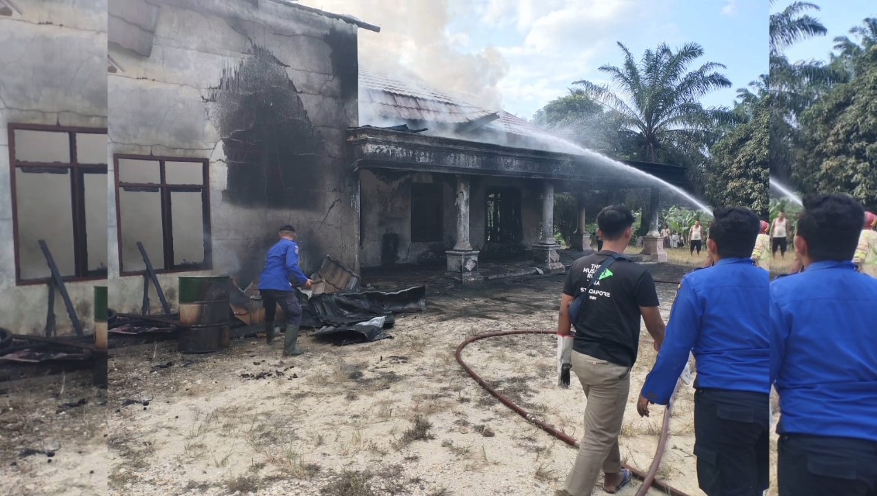 Rumah Pardede di Unit 5 Sungai Bahar Hangus Terbakar Karena Korsleting Listrik