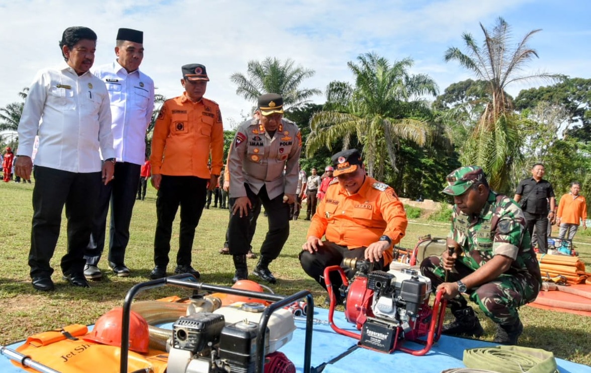 TNI-Polri Bersama Pemkab Sarolangun Gelar Apel Kesiapsiagaan Karhutla