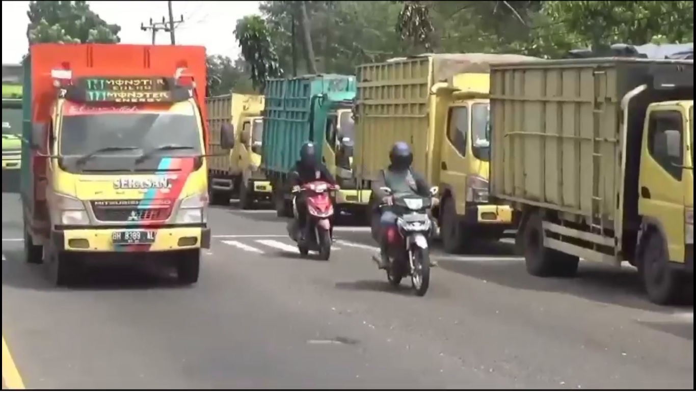 Tegas! Truk BatuBara yag Melebihi Kapasitas akan Ditertibkan