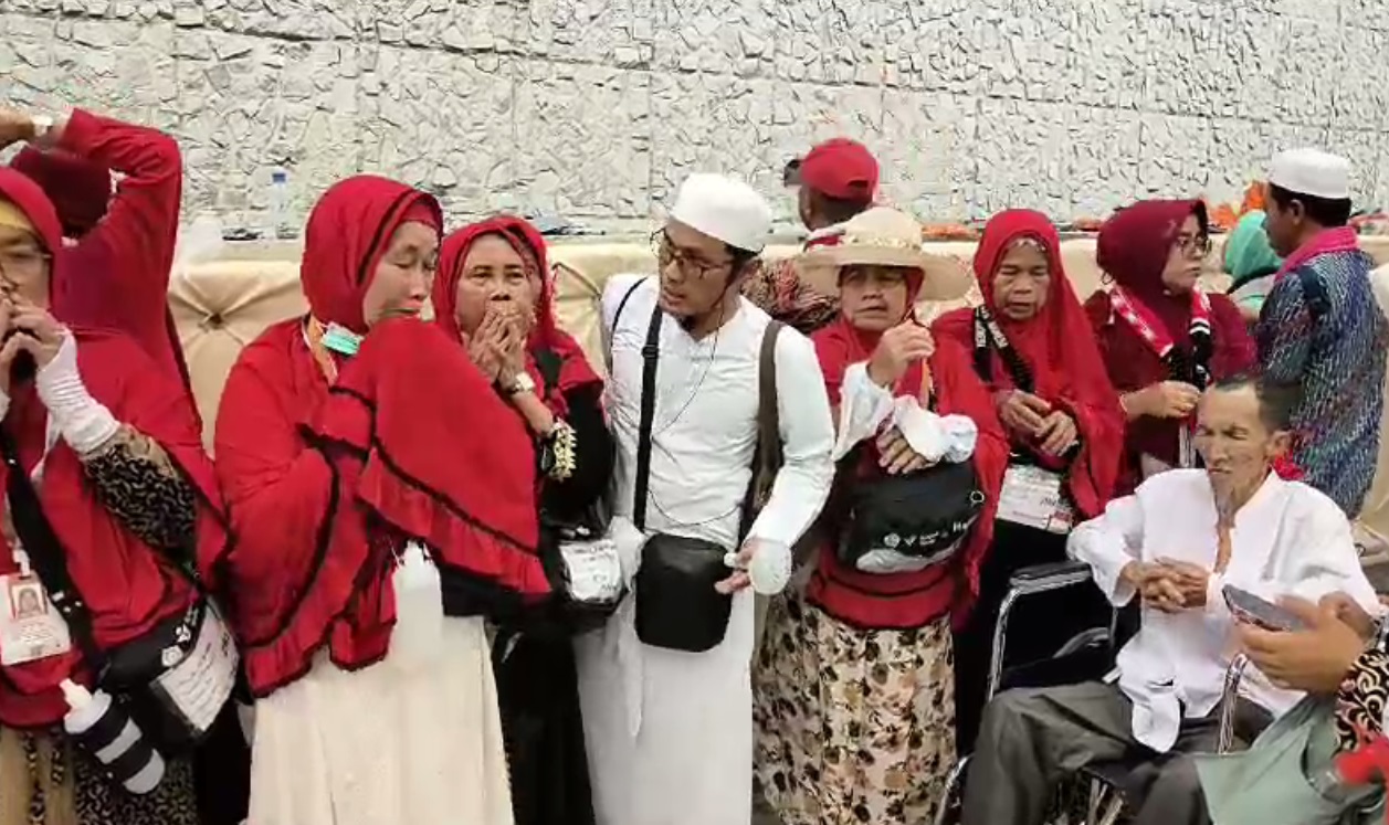 Jemaah Haji Sarolangun Lakukan Tawaf Wada, Dijadwalkan Pulang Ke Tanah Air 16 Juli 2024 