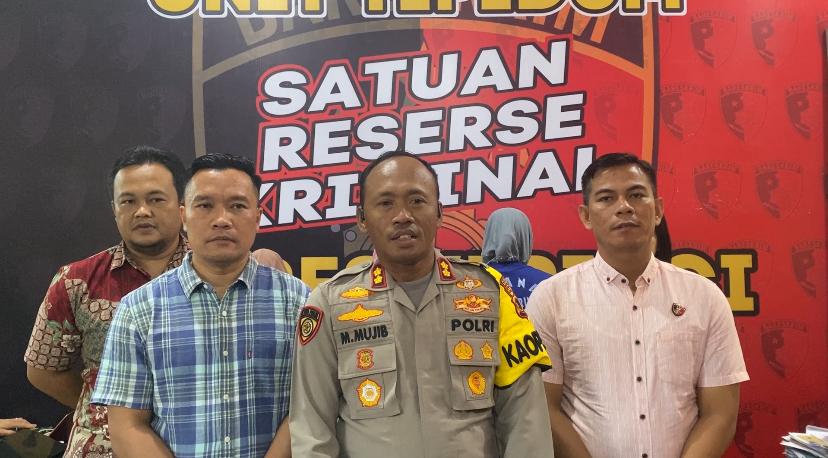 Polres Kerinci Tahan 3 Tersangka Kasus Penggelapan Jual Beli Tanah, 1 Diantaranya Kades di Kerinci