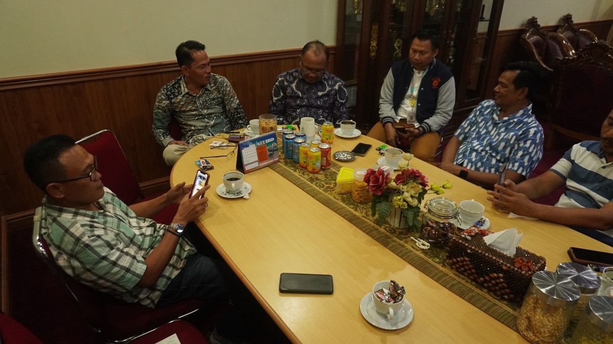 Pengurus SMSI Provinsi Jambi Jalin Silaturahmi Dengan Universitas Jambi, Rektor UNJA Helmi Siap Bersinergi