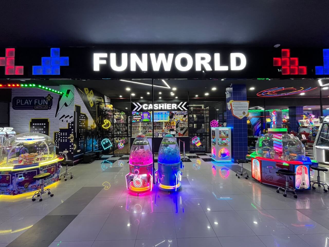 Jadi Yang Pertama, Funworld Bowling & Win Inc Box Area Hadir di Jambi