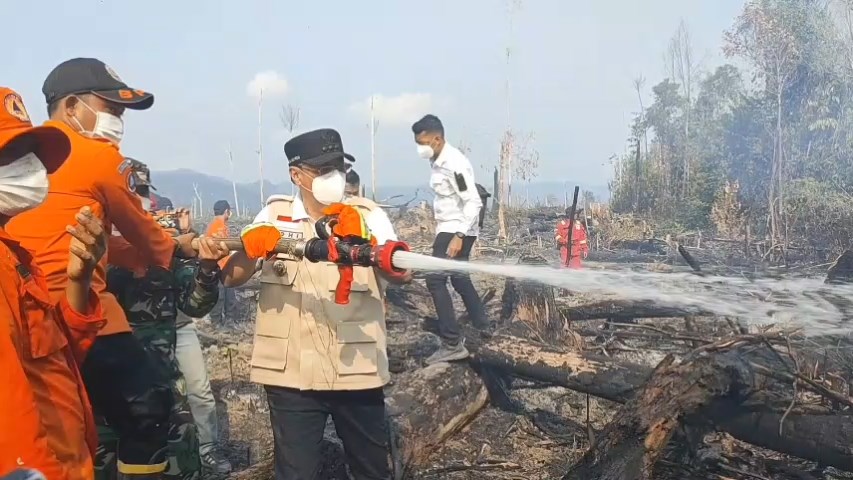 Jambi Masih Siaga Karhutla, 2 Helikopter Water Bombing Bersiaga di Bungo