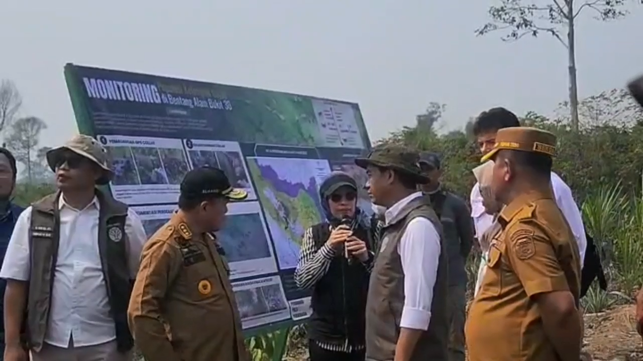 Dampingi Menhut, Al Haris Dorong Desa Rawan Karhutla Jadi Hutan Desa
