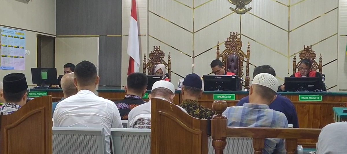10 Terdakwa Korupsi PJU Kerinci Ajukan Pledoi Minta Keringanan Hukuman kepada Majelis Hakim