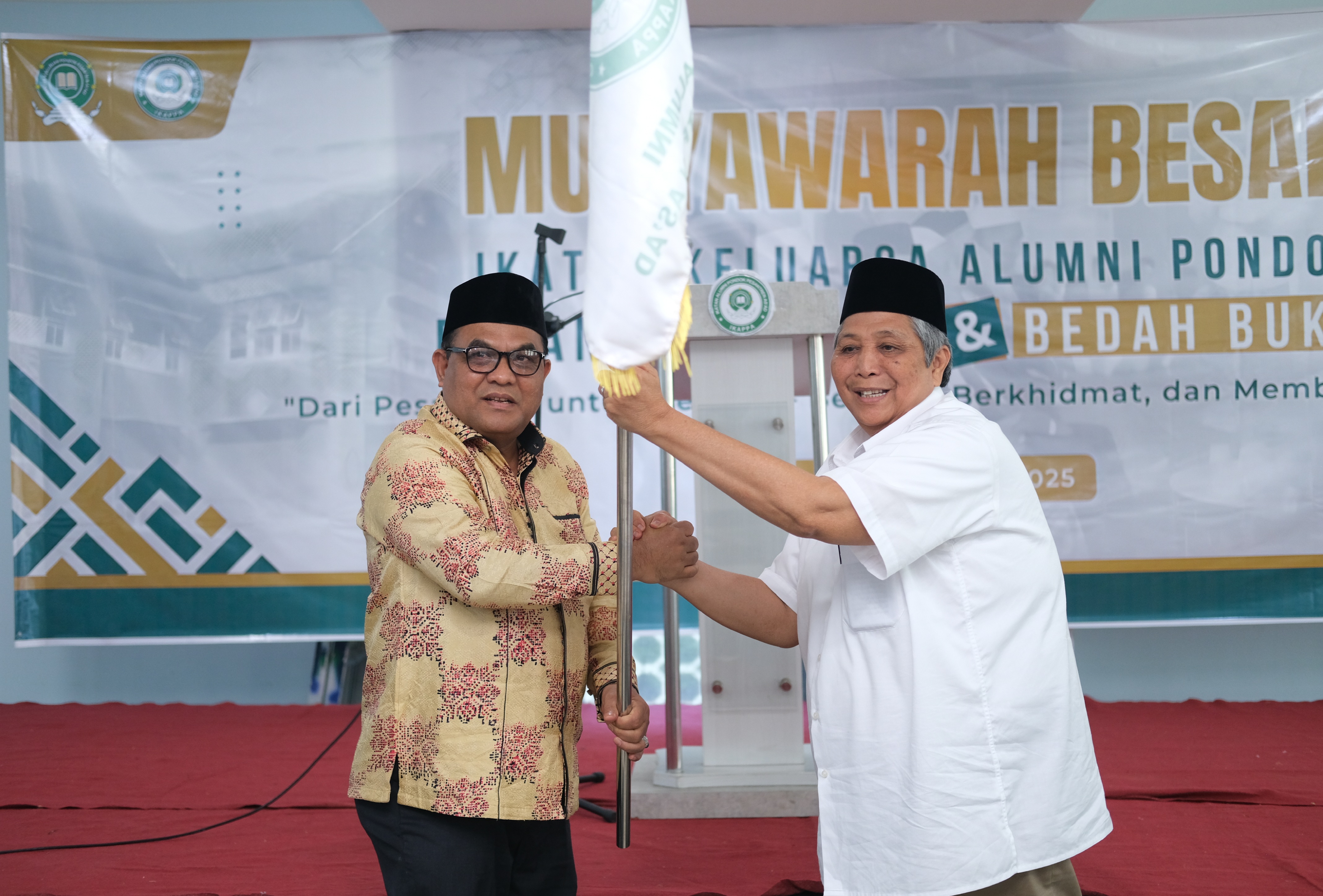 Mubes IKAPPA Berlangsung Sukses, Prof. Kasful Anwar Terpilih Menjadi Ketua Alumni Ponpes As'ad 2025-2029