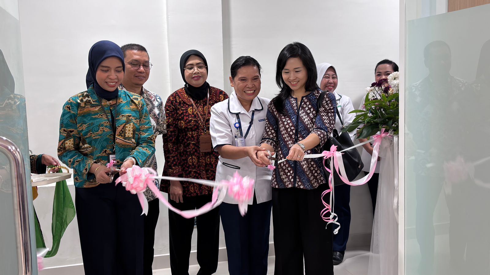 Siloam Hospitals Jambi Rayakan Hari Perawat Internasional dan Luncurkan Layanan Rawat Jalan Terpusat