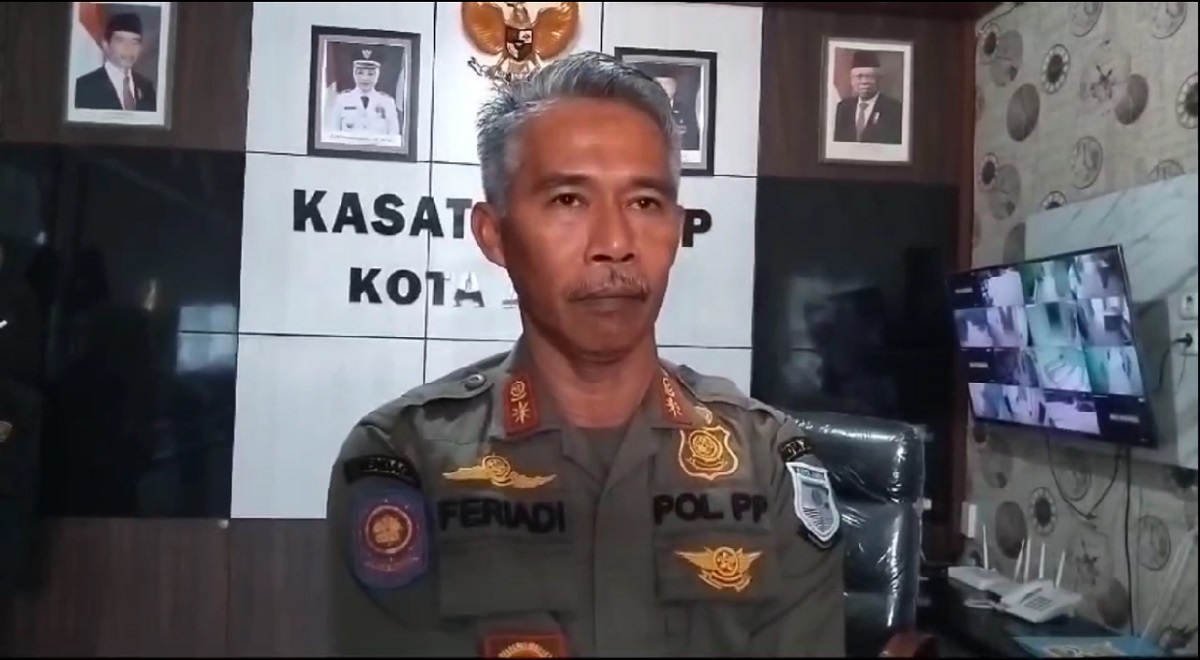 Kerap Sebabkan Kemacetan, Satpol PP Peringatkan Pedagang Liar Untuk Pindah Ke Dalam Pasar Talang Banjar