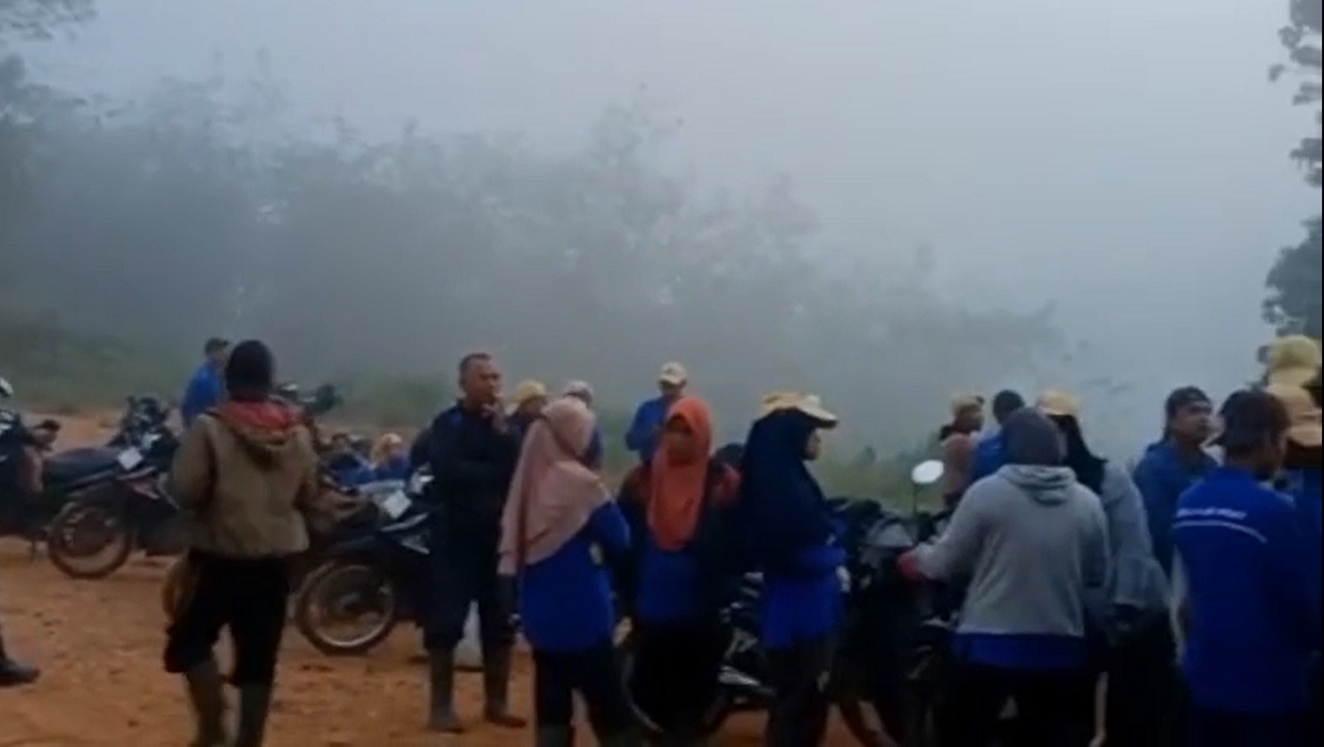 Ratusan karyawan PT Wanamukti Wasesa di Tebo Lakukan Aksi Mogok Kerja, Sampaikan 9 Tuntutan