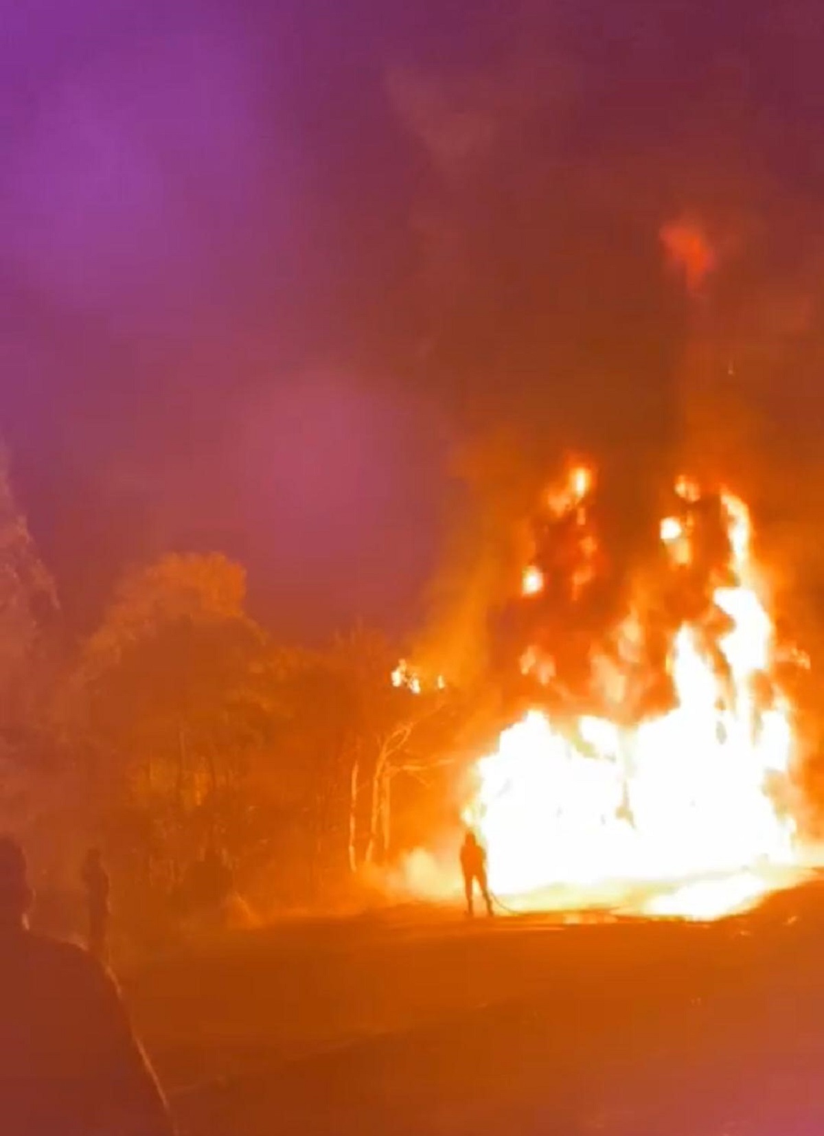 Truk Ludes Terbakar, Proses Pemadaman Terkendala Armada Rusak, Damkar Tetap Berhasil Jinakkan Api 